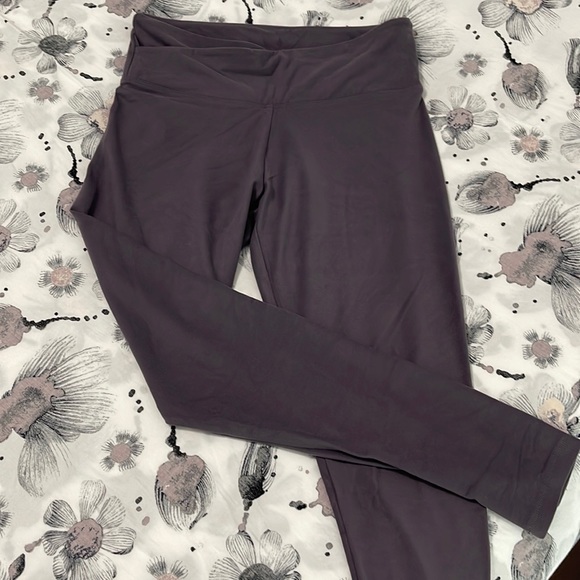 Victoria's Secret Pants - Victoria’s Secret Sport buttery soft leggings size Small